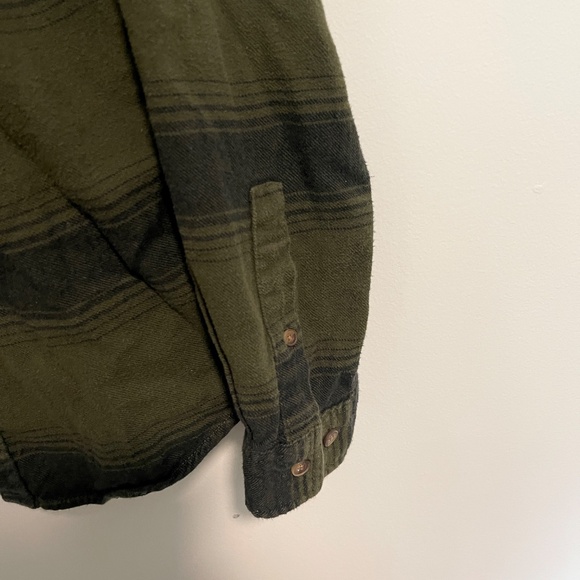 Aeropostale Shirt Jacket Green Plaid - Casual Button-Up Jacket, Men's Plaid - Picture 3 of 6